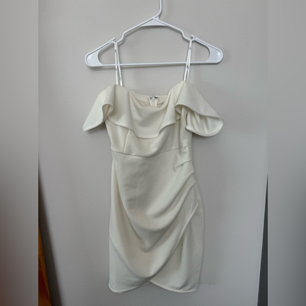 Lulus White Off-the-Shoulder Ruffle Mini Dress – Size S